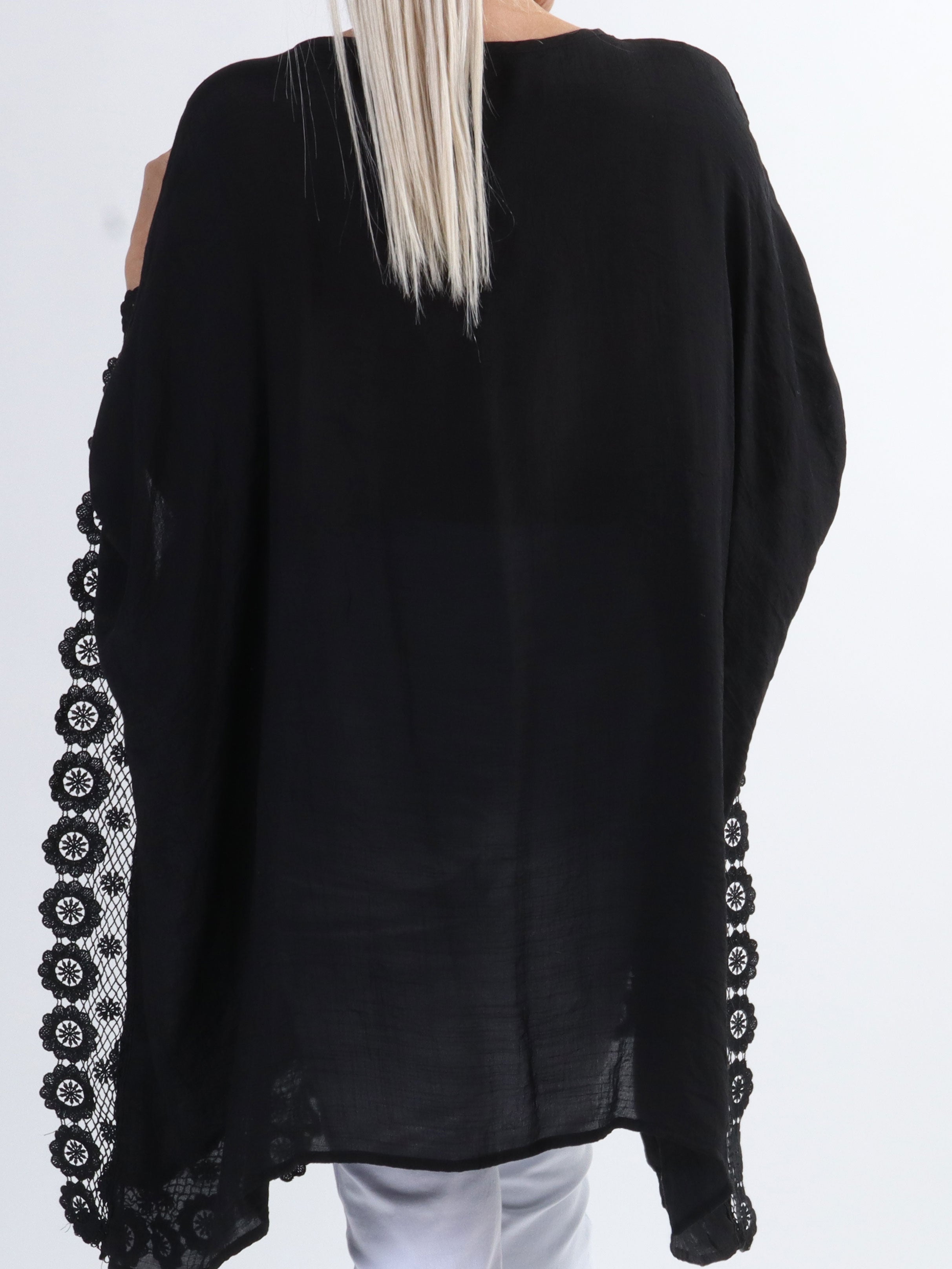 Leslie - Smuk plus size tunika med blondekanter